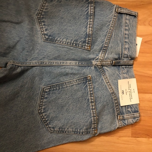 NWT ZARA CRISS CROSS JEAN - Picture 3 of 3